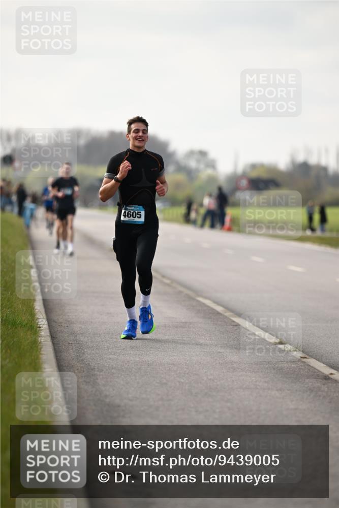 12.04.2026 - 45. Internationalen Wilhelmsburger Insellauf Dr. Thomas Lammeyer http://msf.ph/oto/9439005 12.04.2026 09:57:09 Laufen 4605 meine-sportfotos.de