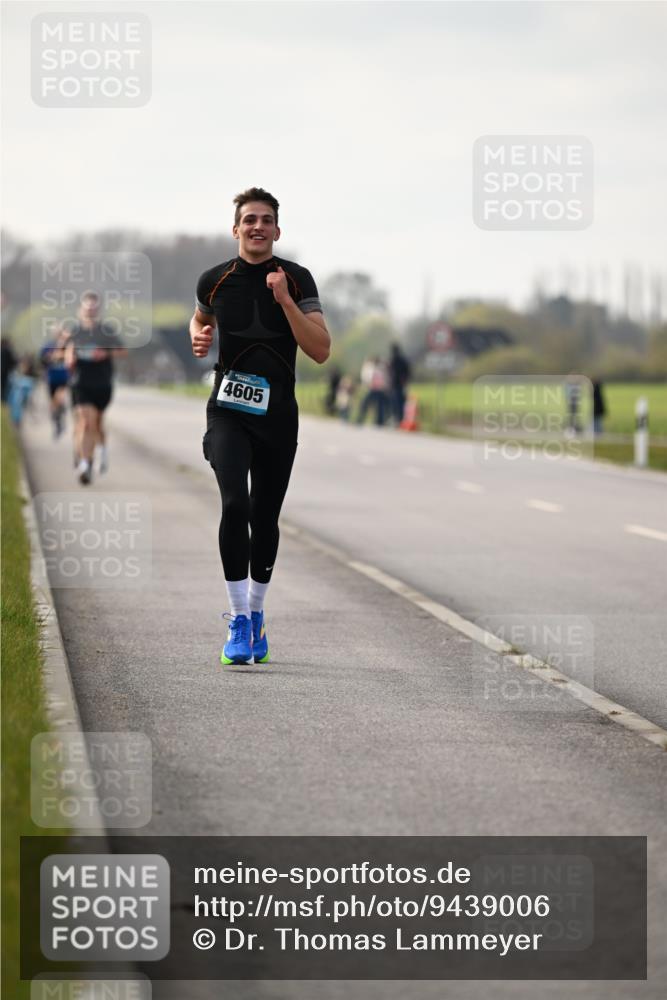 12.04.2026 - 45. Internationalen Wilhelmsburger Insellauf Dr. Thomas Lammeyer http://msf.ph/oto/9439006 12.04.2026 09:57:10 Laufen 4605 meine-sportfotos.de