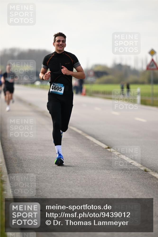 12.04.2026 - 45. Internationalen Wilhelmsburger Insellauf Dr. Thomas Lammeyer http://msf.ph/oto/9439012 12.04.2026 09:57:11 Laufen 4, 4605, 2026 meine-sportfotos.de