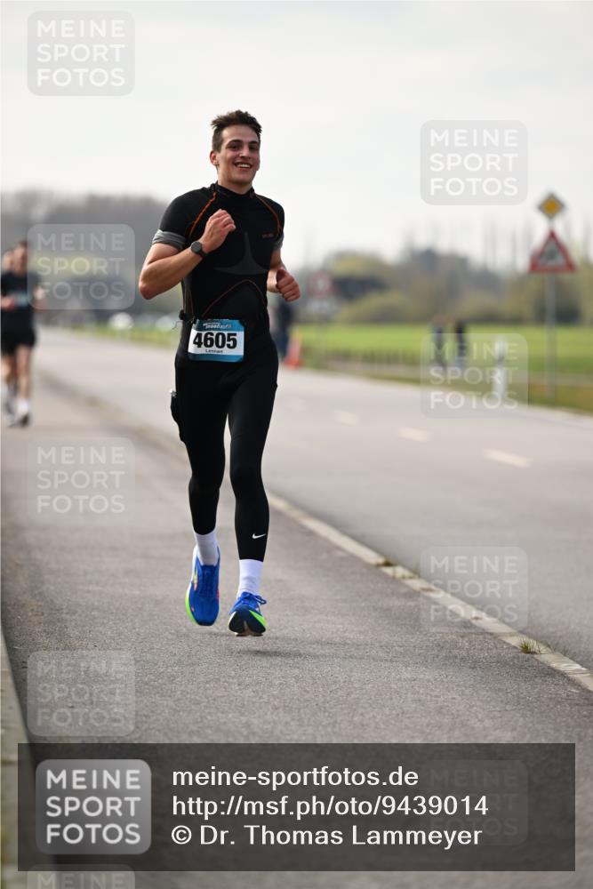 12.04.2026 - 45. Internationalen Wilhelmsburger Insellauf Dr. Thomas Lammeyer http://msf.ph/oto/9439014 12.04.2026 09:57:11 Laufen 4605 meine-sportfotos.de