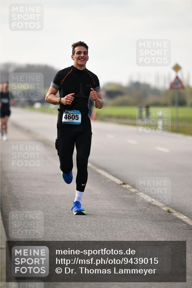 12.04.2026 - 45. Internationalen Wilhelmsburger Insellauf Dr. Thomas Lammeyer http://msf.ph/oto/9439015 12.04.2026 09:57:11 Laufen 4605, 2026 meine-sportfotos.de