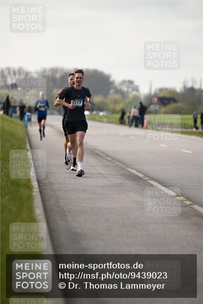 12.04.2026 - 45. Internationalen Wilhelmsburger Insellauf Dr. Thomas Lammeyer http://msf.ph/oto/9439023 12.04.2026 09:57:16 Laufen 4117 meine-sportfotos.de