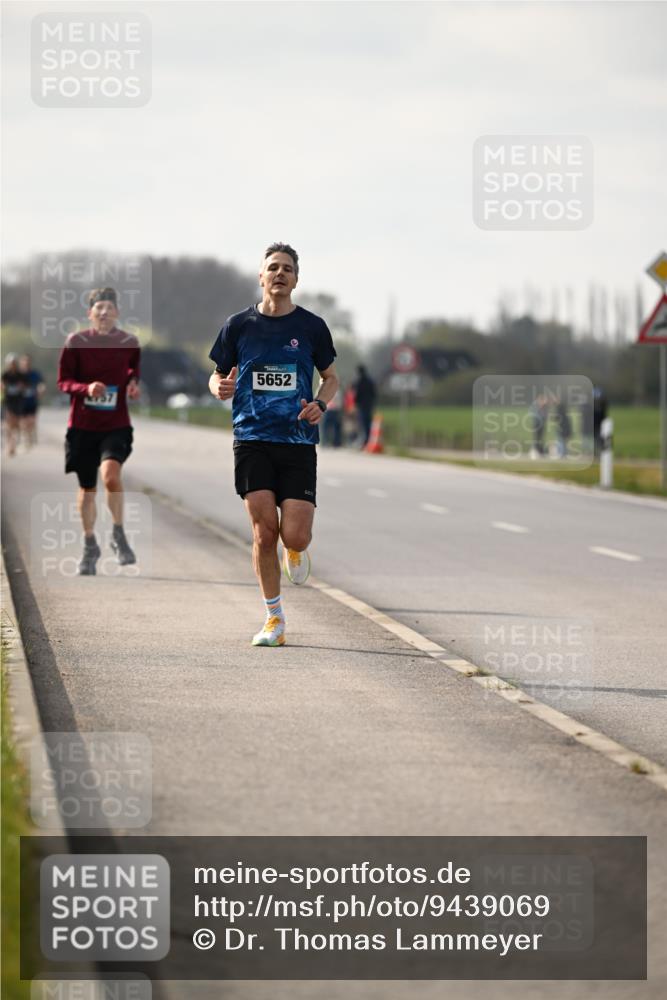 12.04.2026 - 45. Internationalen Wilhelmsburger Insellauf Dr. Thomas Lammeyer http://msf.ph/oto/9439069 12.04.2026 09:57:45 Laufen 5652 meine-sportfotos.de