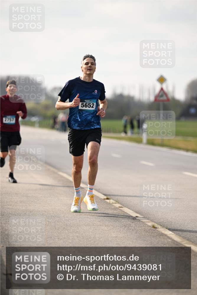 12.04.2026 - 45. Internationalen Wilhelmsburger Insellauf Dr. Thomas Lammeyer http://msf.ph/oto/9439081 12.04.2026 09:57:46 Laufen 2757, 5652 meine-sportfotos.de