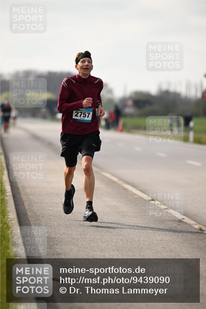 12.04.2026 - 45. Internationalen Wilhelmsburger Insellauf Dr. Thomas Lammeyer http://msf.ph/oto/9439090 12.04.2026 09:57:49 Laufen 2757 meine-sportfotos.de