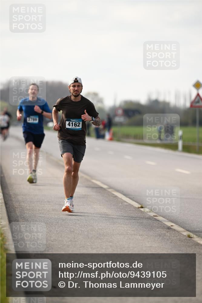 12.04.2026 - 45. Internationalen Wilhelmsburger Insellauf Dr. Thomas Lammeyer http://msf.ph/oto/9439105 12.04.2026 09:58:05 Laufen 2709, 4162 meine-sportfotos.de