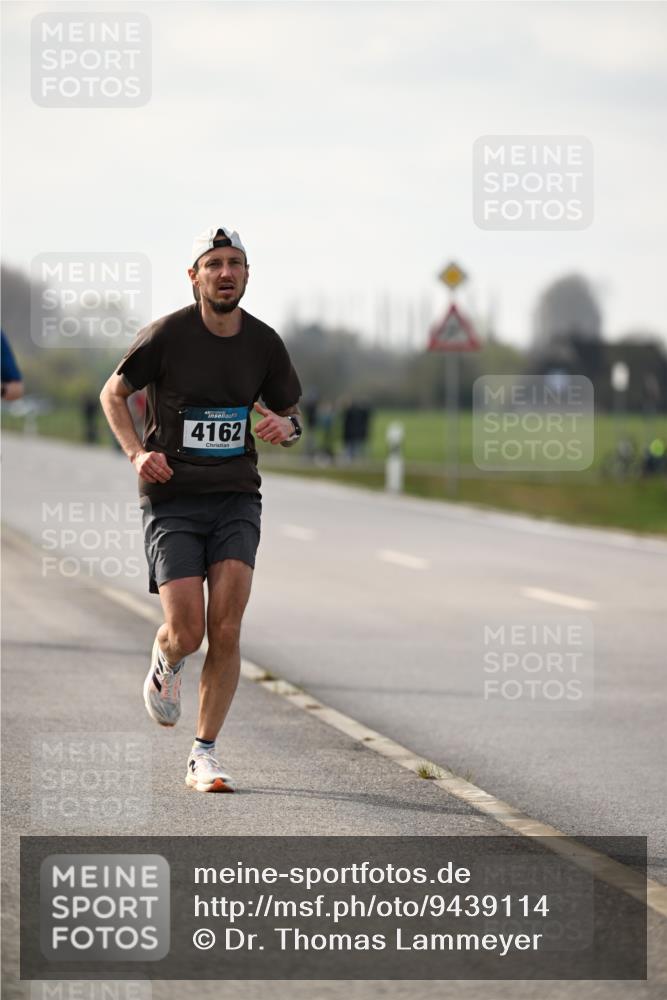 12.04.2026 - 45. Internationalen Wilhelmsburger Insellauf Dr. Thomas Lammeyer http://msf.ph/oto/9439114 12.04.2026 09:58:06 Laufen 4162 meine-sportfotos.de