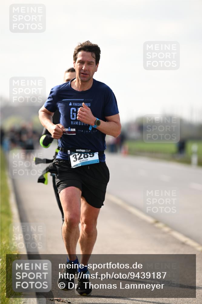 12.04.2026 - 45. Internationalen Wilhelmsburger Insellauf Dr. Thomas Lammeyer http://msf.ph/oto/9439187 12.04.2026 09:58:31 Laufen 04, 06, 2023, 2023, 3269 meine-sportfotos.de