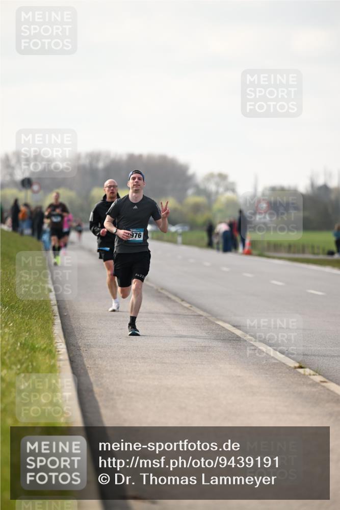 12.04.2026 - 45. Internationalen Wilhelmsburger Insellauf Dr. Thomas Lammeyer http://msf.ph/oto/9439191 12.04.2026 09:58:38 Laufen 976, 22 meine-sportfotos.de