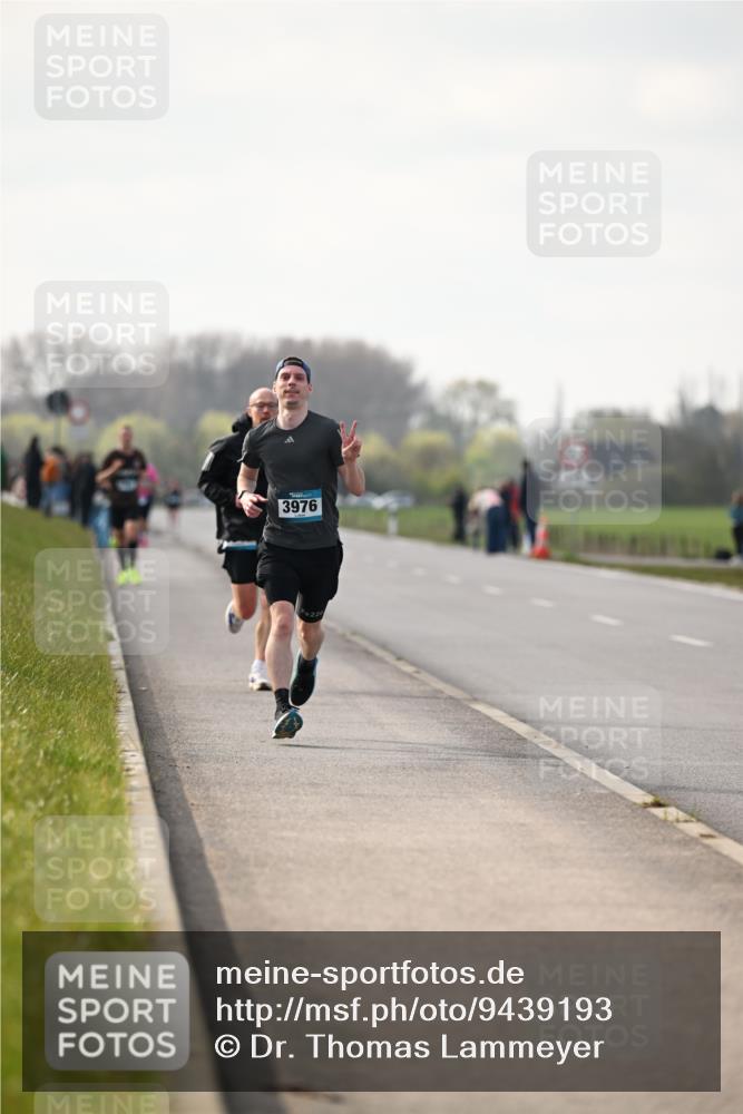 12.04.2026 - 45. Internationalen Wilhelmsburger Insellauf Dr. Thomas Lammeyer http://msf.ph/oto/9439193 12.04.2026 09:58:38 Laufen 3976, 22 meine-sportfotos.de