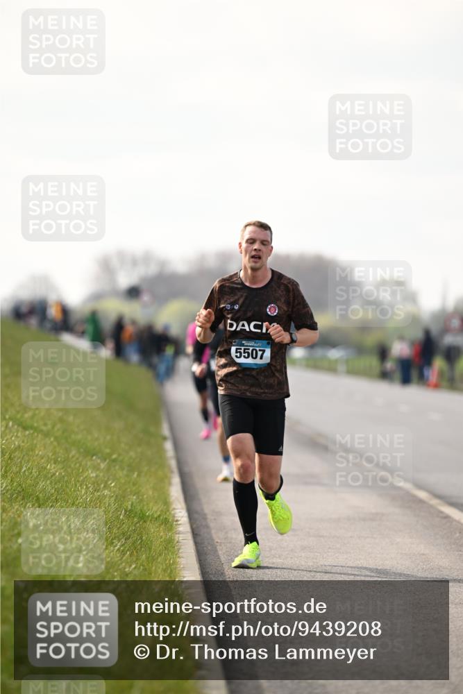 12.04.2026 - 45. Internationalen Wilhelmsburger Insellauf Dr. Thomas Lammeyer http://msf.ph/oto/9439208 12.04.2026 09:58:53 Laufen 5507 meine-sportfotos.de