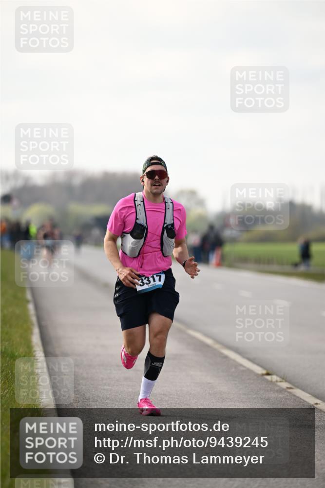12.04.2026 - 45. Internationalen Wilhelmsburger Insellauf Dr. Thomas Lammeyer http://msf.ph/oto/9439245 12.04.2026 09:59:01 Laufen 3317 meine-sportfotos.de