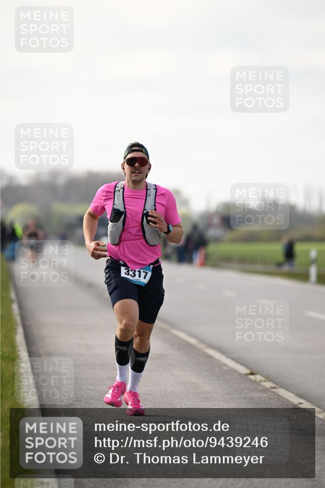 12.04.2026 - 45. Internationalen Wilhelmsburger Insellauf Dr. Thomas Lammeyer http://msf.ph/oto/9439246 12.04.2026 09:59:01 Laufen 3317 meine-sportfotos.de