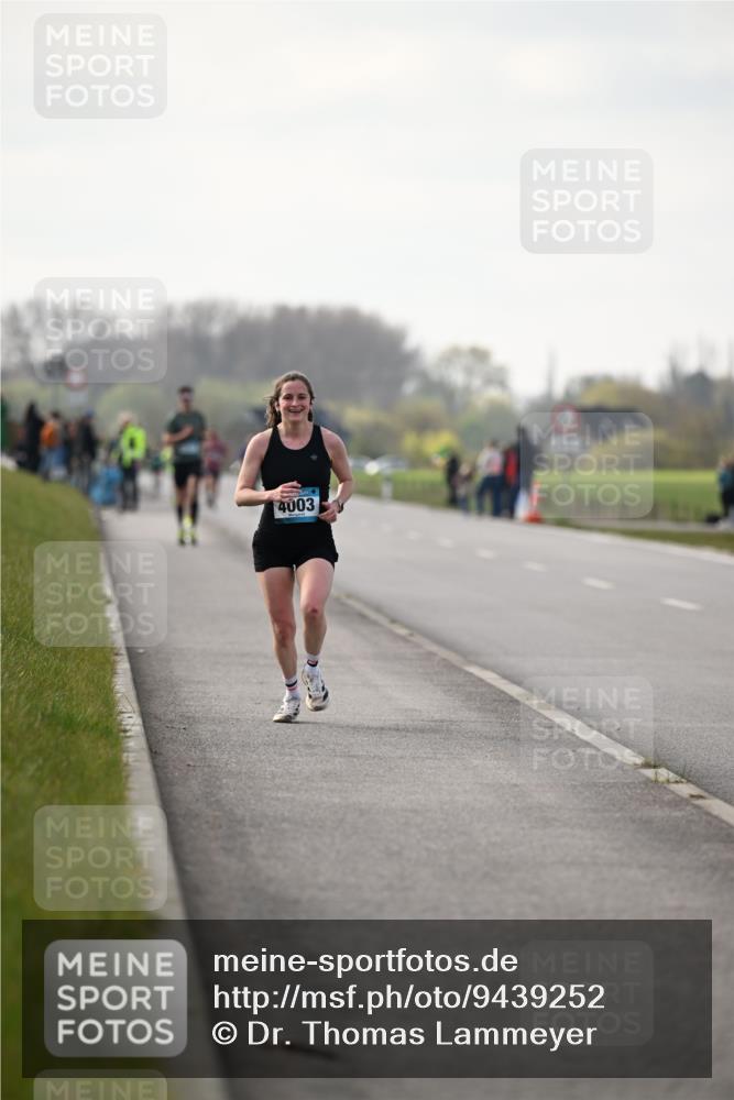 12.04.2026 - 45. Internationalen Wilhelmsburger Insellauf Dr. Thomas Lammeyer http://msf.ph/oto/9439252 12.04.2026 09:59:13 Laufen 4003 meine-sportfotos.de