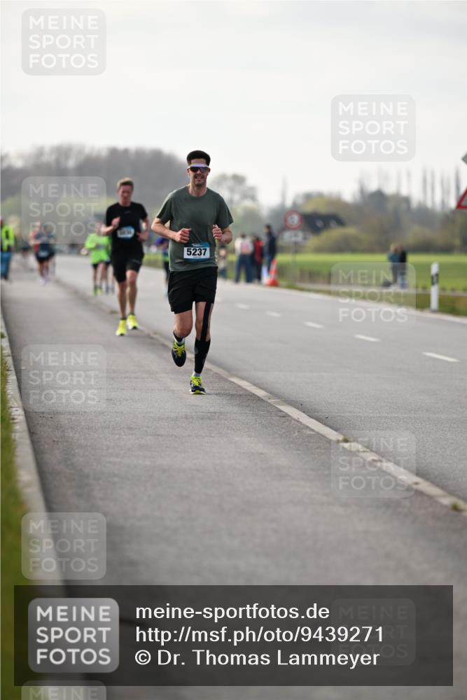 12.04.2026 - 45. Internationalen Wilhelmsburger Insellauf Dr. Thomas Lammeyer http://msf.ph/oto/9439271 12.04.2026 09:59:25 Laufen 5237 meine-sportfotos.de