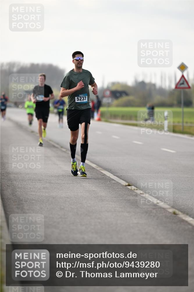 12.04.2026 - 45. Internationalen Wilhelmsburger Insellauf Dr. Thomas Lammeyer http://msf.ph/oto/9439280 12.04.2026 09:59:26 Laufen 5237 meine-sportfotos.de