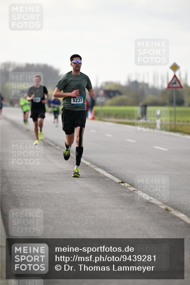 12.04.2026 - 45. Internationalen Wilhelmsburger Insellauf Dr. Thomas Lammeyer http://msf.ph/oto/9439281 12.04.2026 09:59:27 Laufen 5237 meine-sportfotos.de