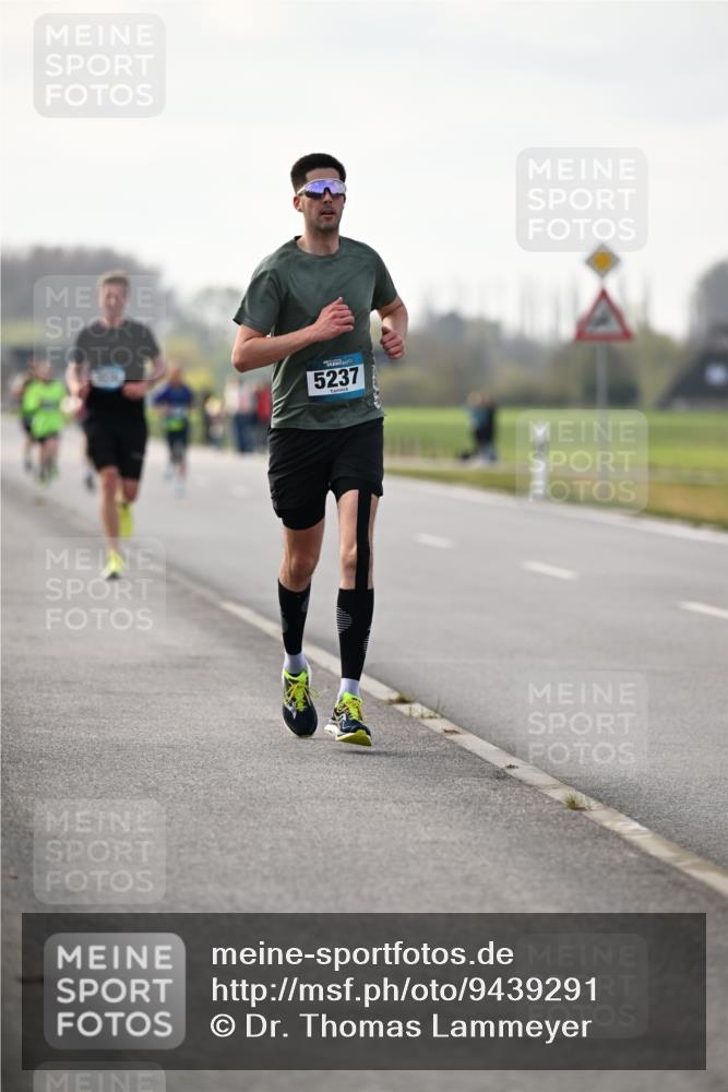 12.04.2026 - 45. Internationalen Wilhelmsburger Insellauf Dr. Thomas Lammeyer http://msf.ph/oto/9439291 12.04.2026 09:59:28 Laufen 5237 meine-sportfotos.de