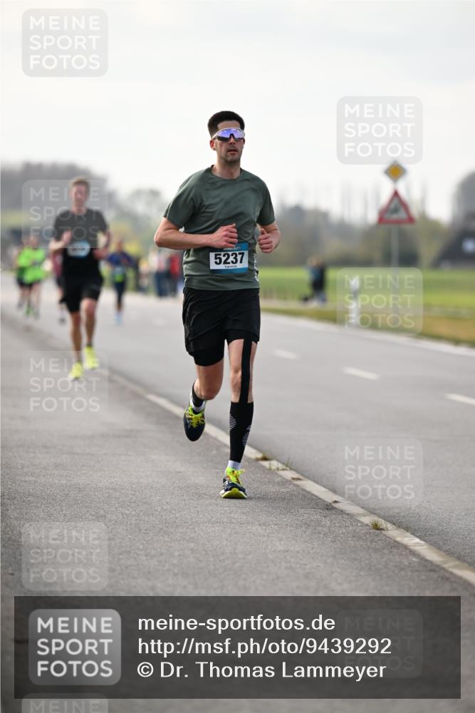 12.04.2026 - 45. Internationalen Wilhelmsburger Insellauf Dr. Thomas Lammeyer http://msf.ph/oto/9439292 12.04.2026 09:59:28 Laufen 5237 meine-sportfotos.de