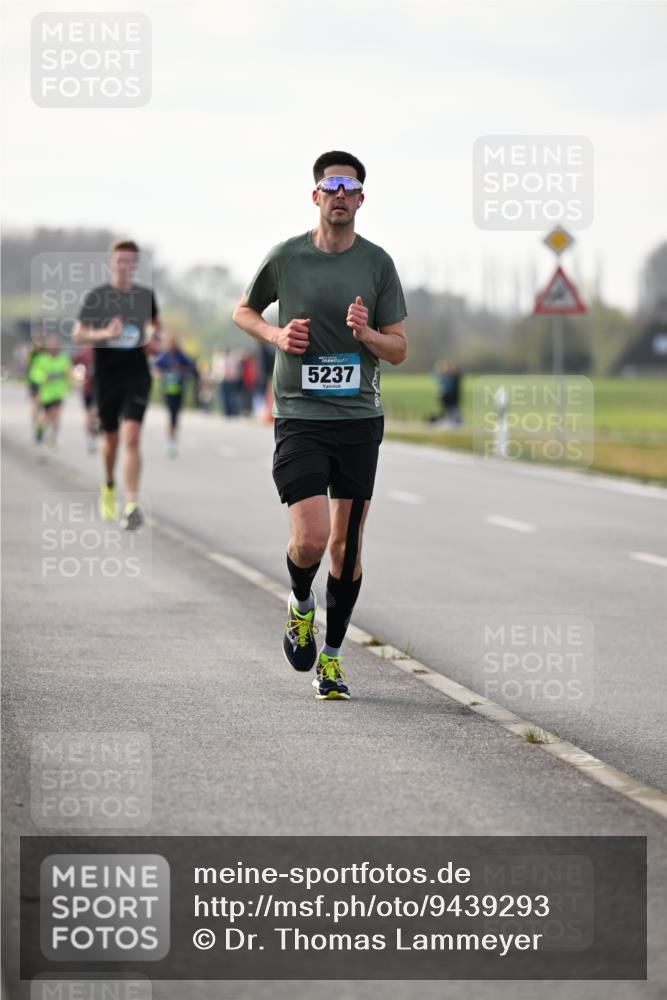 12.04.2026 - 45. Internationalen Wilhelmsburger Insellauf Dr. Thomas Lammeyer http://msf.ph/oto/9439293 12.04.2026 09:59:28 Laufen 5237 meine-sportfotos.de