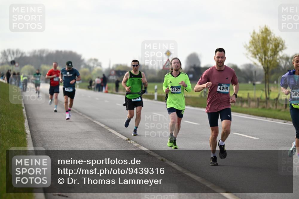 12.04.2026 - 45. Internationalen Wilhelmsburger Insellauf Dr. Thomas Lammeyer http://msf.ph/oto/9439316 12.04.2026 09:59:44 Laufen 2253, 5271, 2127, 4291, 309 meine-sportfotos.de