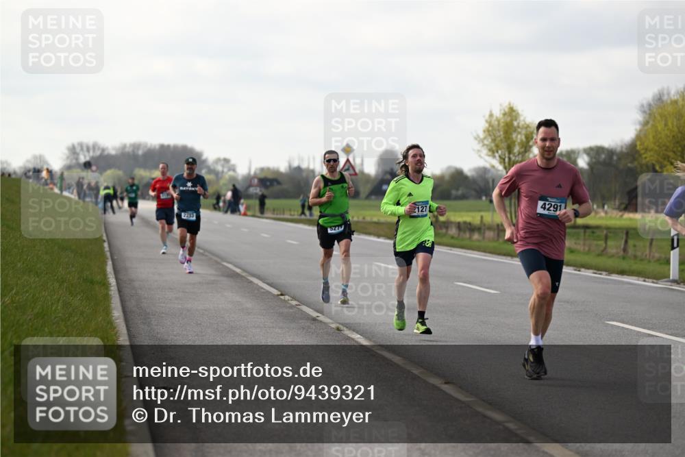 12.04.2026 - 45. Internationalen Wilhelmsburger Insellauf Dr. Thomas Lammeyer http://msf.ph/oto/9439321 12.04.2026 09:59:46 Laufen 2233, 527, 2127, 4291 meine-sportfotos.de