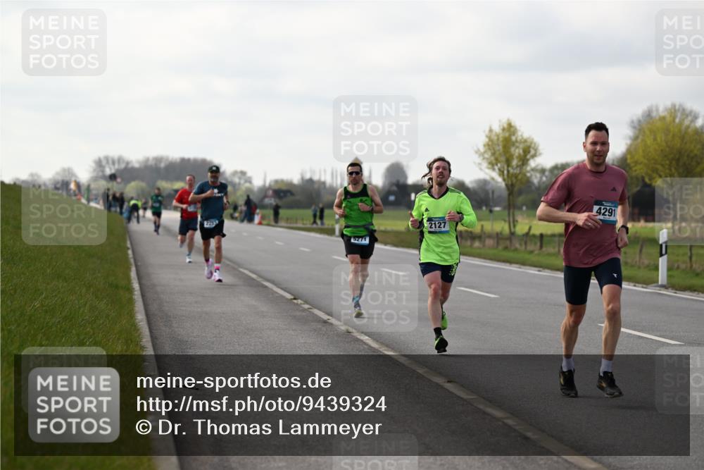 12.04.2026 - 45. Internationalen Wilhelmsburger Insellauf Dr. Thomas Lammeyer http://msf.ph/oto/9439324 12.04.2026 09:59:46 Laufen 5271, 2127, 4291 meine-sportfotos.de