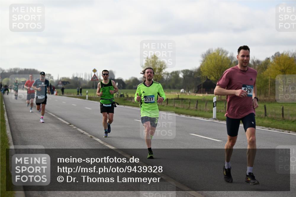 12.04.2026 - 45. Internationalen Wilhelmsburger Insellauf Dr. Thomas Lammeyer http://msf.ph/oto/9439328 12.04.2026 09:59:47 Laufen 2253, 15271, 2127, 1291 meine-sportfotos.de