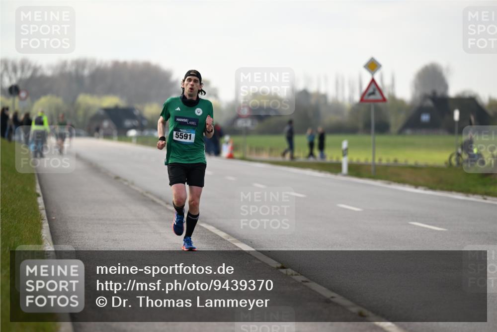 12.04.2026 - 45. Internationalen Wilhelmsburger Insellauf Dr. Thomas Lammeyer http://msf.ph/oto/9439370 12.04.2026 09:59:57 Laufen 5591 meine-sportfotos.de