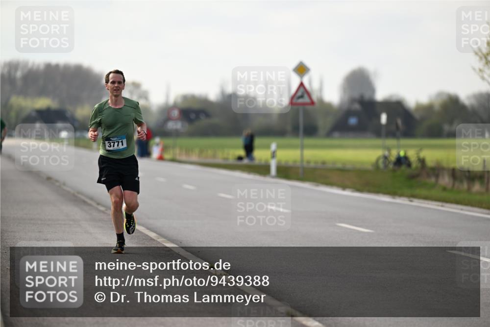 12.04.2026 - 45. Internationalen Wilhelmsburger Insellauf Dr. Thomas Lammeyer http://msf.ph/oto/9439388 12.04.2026 10:00:20 Laufen 3771 meine-sportfotos.de