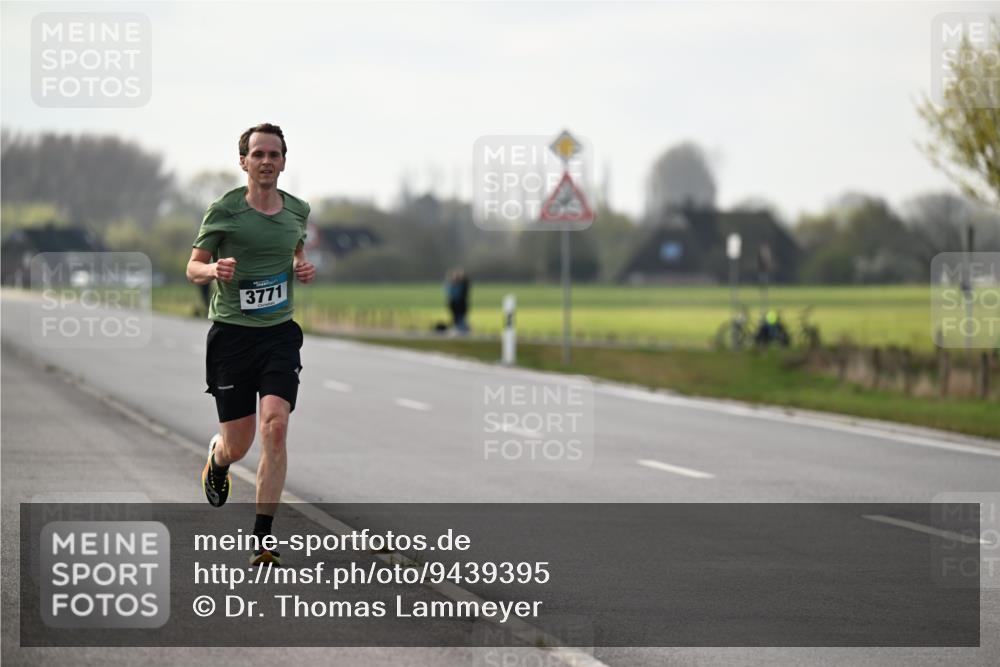 12.04.2026 - 45. Internationalen Wilhelmsburger Insellauf Dr. Thomas Lammeyer http://msf.ph/oto/9439395 12.04.2026 10:00:21 Laufen 3771 meine-sportfotos.de