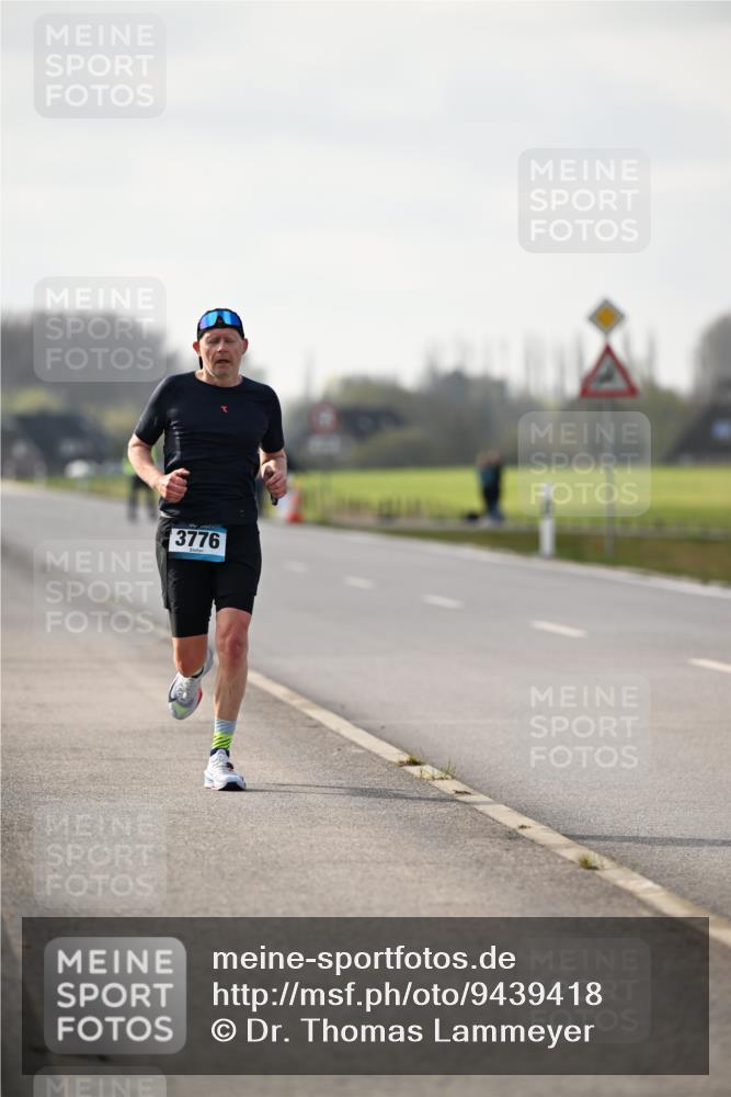 12.04.2026 - 45. Internationalen Wilhelmsburger Insellauf Dr. Thomas Lammeyer http://msf.ph/oto/9439418 12.04.2026 10:00:40 Laufen 3776 meine-sportfotos.de