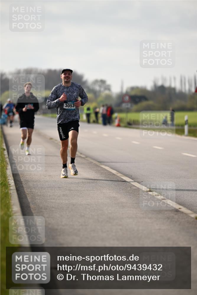 12.04.2026 - 45. Internationalen Wilhelmsburger Insellauf Dr. Thomas Lammeyer http://msf.ph/oto/9439432 12.04.2026 10:01:05 Laufen 3053 meine-sportfotos.de