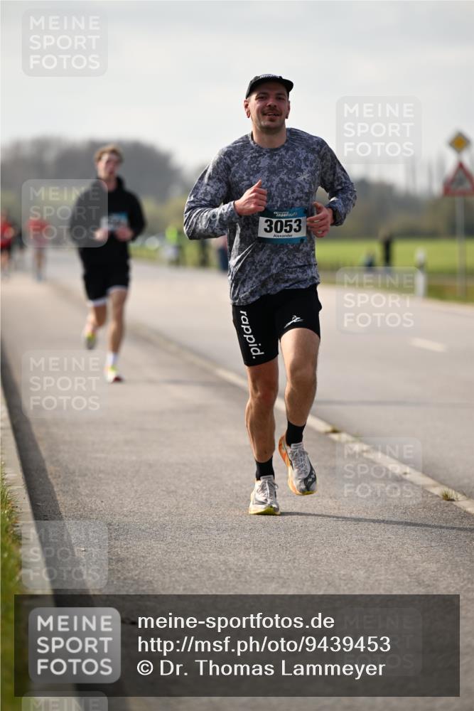 12.04.2026 - 45. Internationalen Wilhelmsburger Insellauf Dr. Thomas Lammeyer http://msf.ph/oto/9439453 12.04.2026 10:01:08 Laufen 3053 meine-sportfotos.de