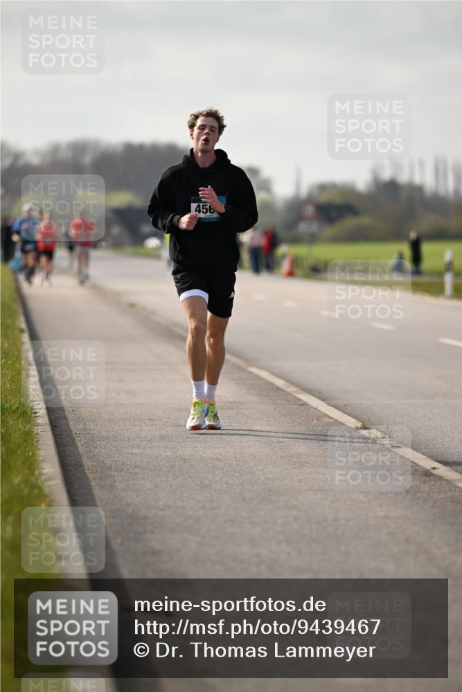 12.04.2026 - 45. Internationalen Wilhelmsburger Insellauf Dr. Thomas Lammeyer http://msf.ph/oto/9439467 12.04.2026 10:01:10 Laufen 456 meine-sportfotos.de