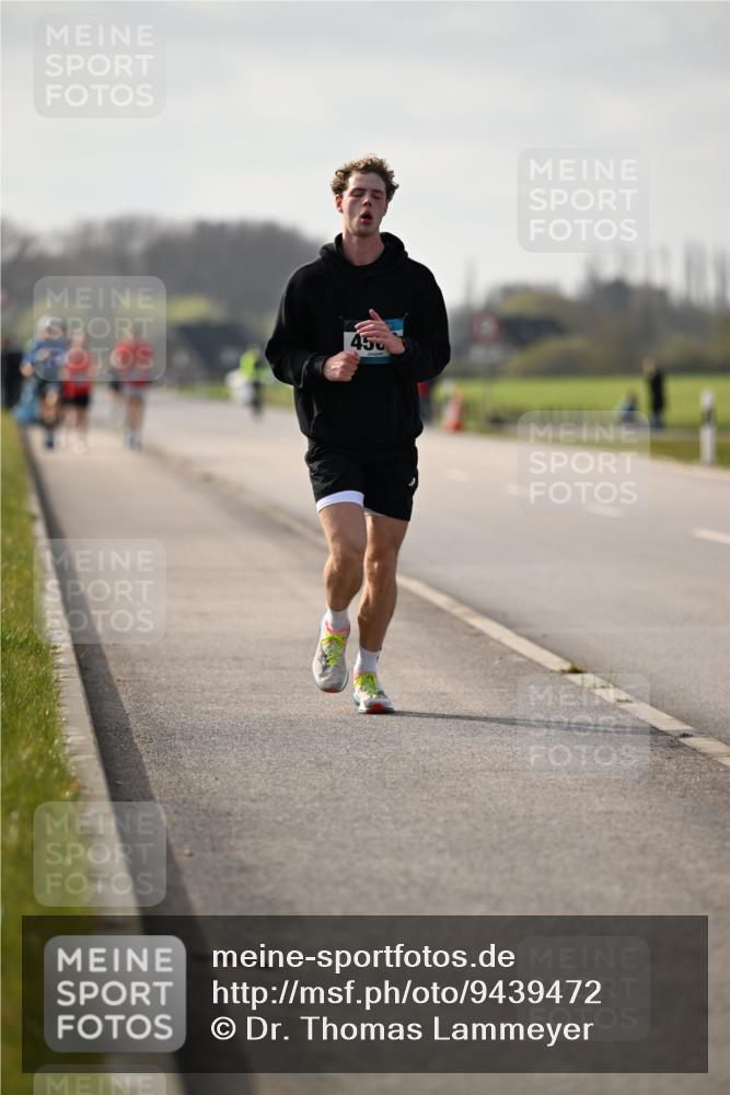 12.04.2026 - 45. Internationalen Wilhelmsburger Insellauf Dr. Thomas Lammeyer http://msf.ph/oto/9439472 12.04.2026 10:01:11 Laufen 450 meine-sportfotos.de