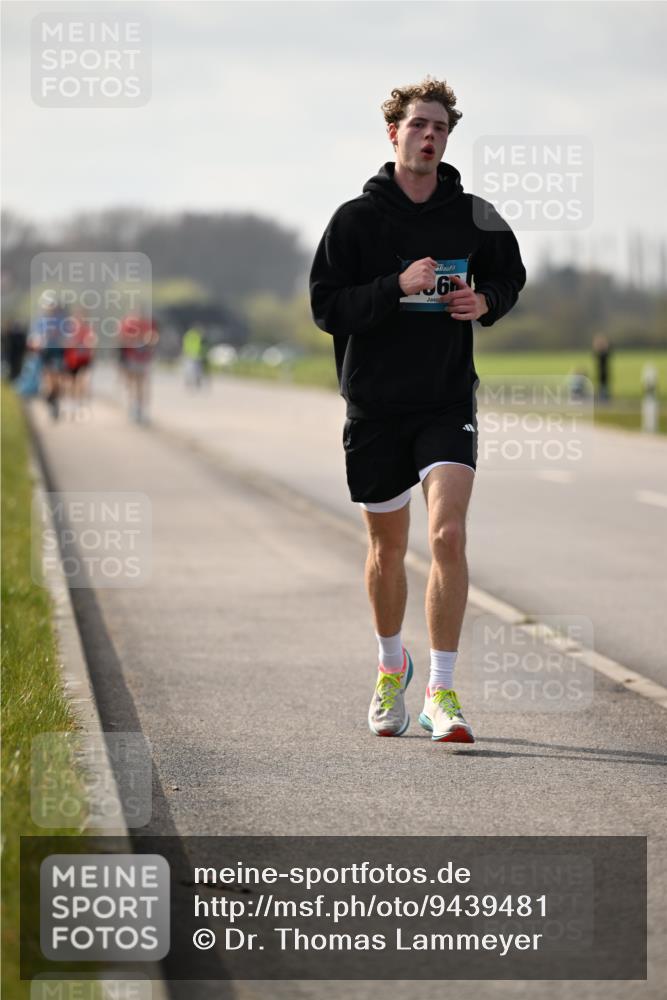 12.04.2026 - 45. Internationalen Wilhelmsburger Insellauf Dr. Thomas Lammeyer http://msf.ph/oto/9439481 12.04.2026 10:01:12 Laufen 6 meine-sportfotos.de