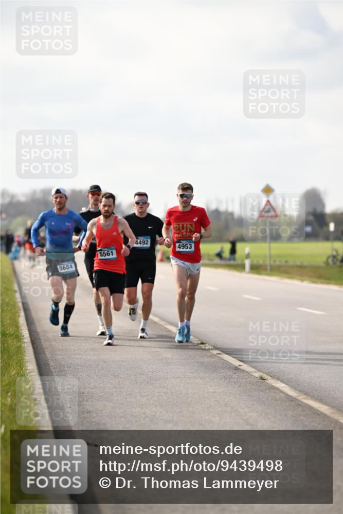 12.04.2026 - 45. Internationalen Wilhelmsburger Insellauf Dr. Thomas Lammeyer http://msf.ph/oto/9439498 12.04.2026 10:01:28 Laufen 5561, 5684, 4492, 4953 meine-sportfotos.de