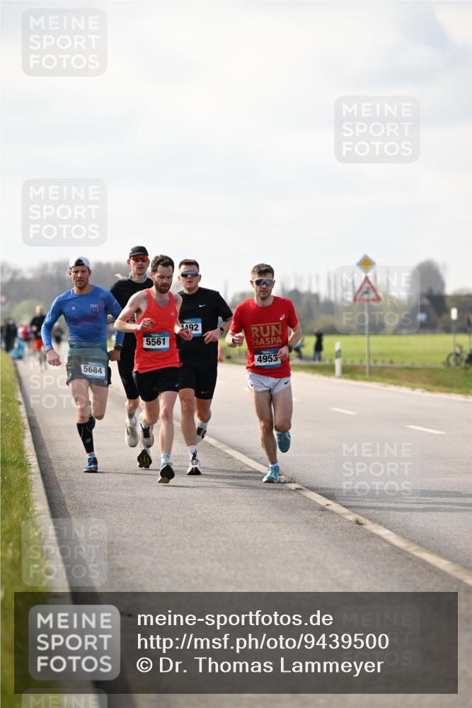 12.04.2026 - 45. Internationalen Wilhelmsburger Insellauf Dr. Thomas Lammeyer http://msf.ph/oto/9439500 12.04.2026 10:01:28 Laufen 5684, 1492, 5561, 4953 meine-sportfotos.de