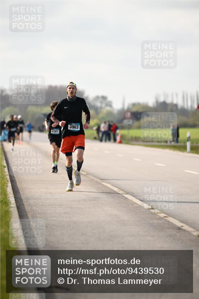 12.04.2026 - 45. Internationalen Wilhelmsburger Insellauf Dr. Thomas Lammeyer http://msf.ph/oto/9439530 12.04.2026 10:01:42 Laufen 4381, 3963 meine-sportfotos.de