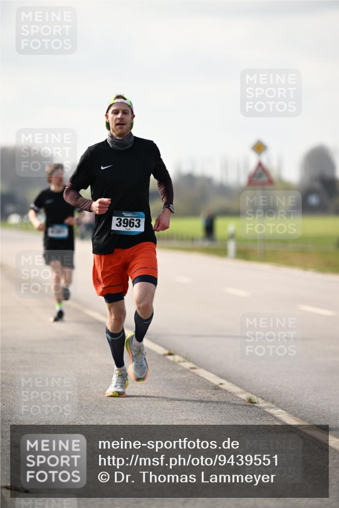 12.04.2026 - 45. Internationalen Wilhelmsburger Insellauf Dr. Thomas Lammeyer http://msf.ph/oto/9439551 12.04.2026 10:01:44 Laufen 3963 meine-sportfotos.de