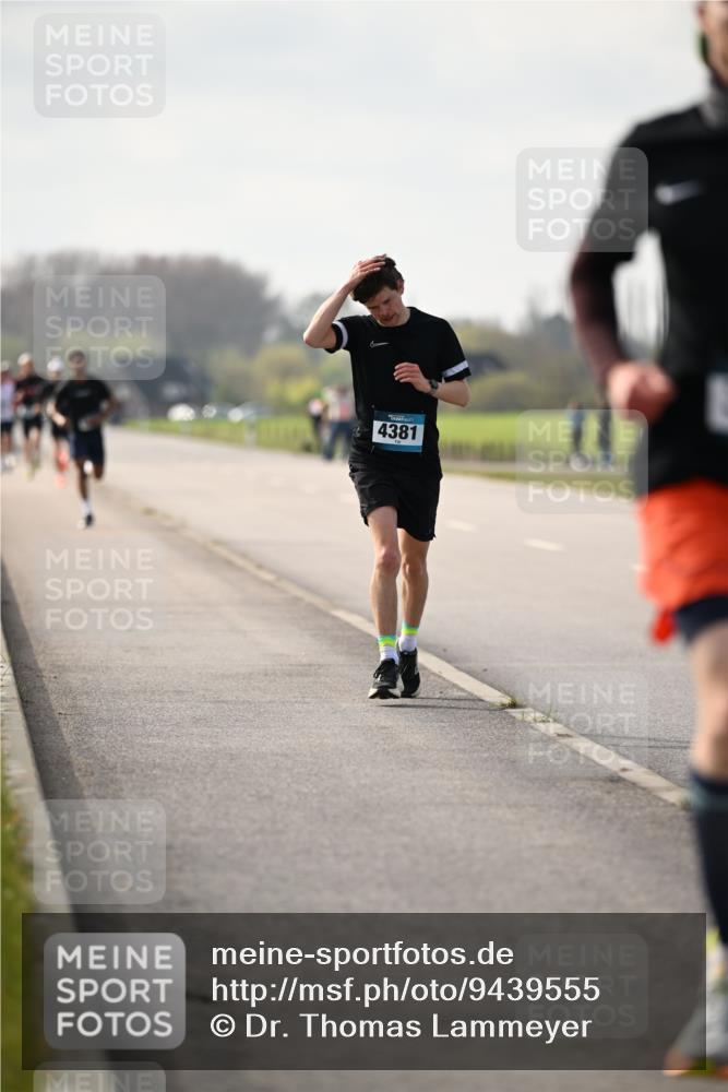 12.04.2026 - 45. Internationalen Wilhelmsburger Insellauf Dr. Thomas Lammeyer http://msf.ph/oto/9439555 12.04.2026 10:01:46 Laufen 4381 meine-sportfotos.de