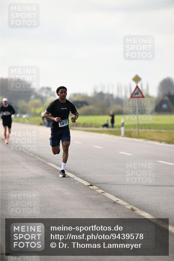 12.04.2026 - 45. Internationalen Wilhelmsburger Insellauf Dr. Thomas Lammeyer http://msf.ph/oto/9439578 12.04.2026 10:01:54 Laufen 1, 77009, 5812 meine-sportfotos.de