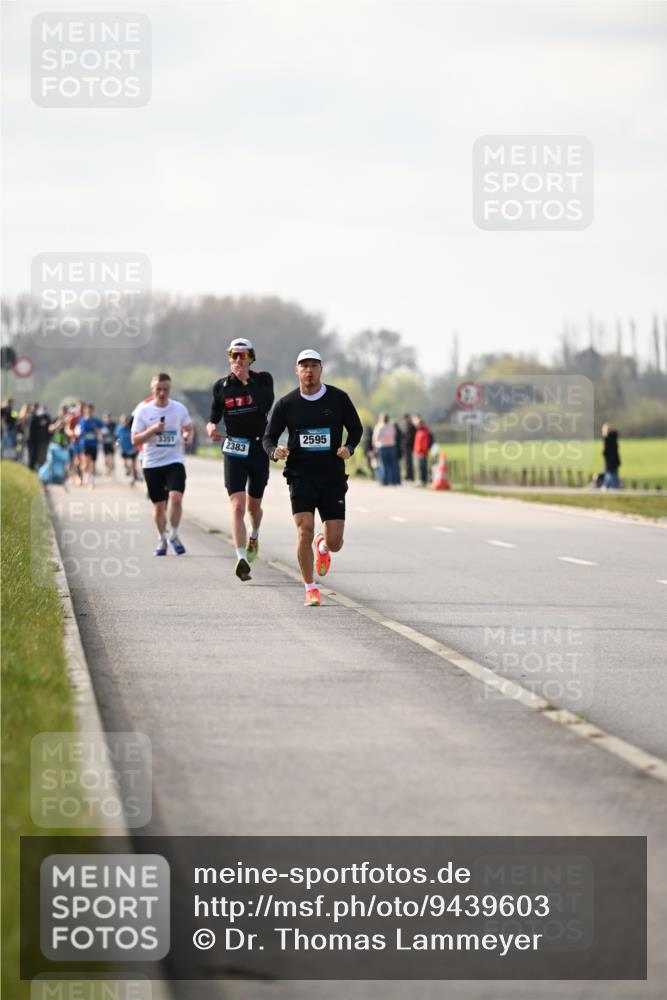 12.04.2026 - 45. Internationalen Wilhelmsburger Insellauf Dr. Thomas Lammeyer http://msf.ph/oto/9439603 12.04.2026 10:01:59 Laufen 771, 3351, 2383, 2595 meine-sportfotos.de