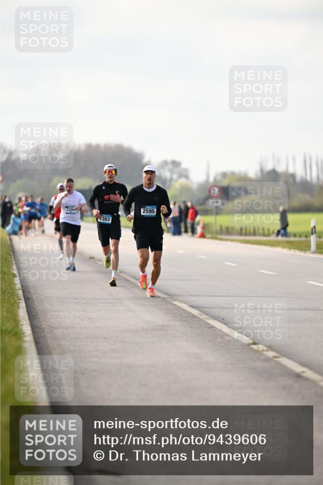 12.04.2026 - 45. Internationalen Wilhelmsburger Insellauf Dr. Thomas Lammeyer http://msf.ph/oto/9439606 12.04.2026 10:01:59 Laufen 2383, 2595 meine-sportfotos.de