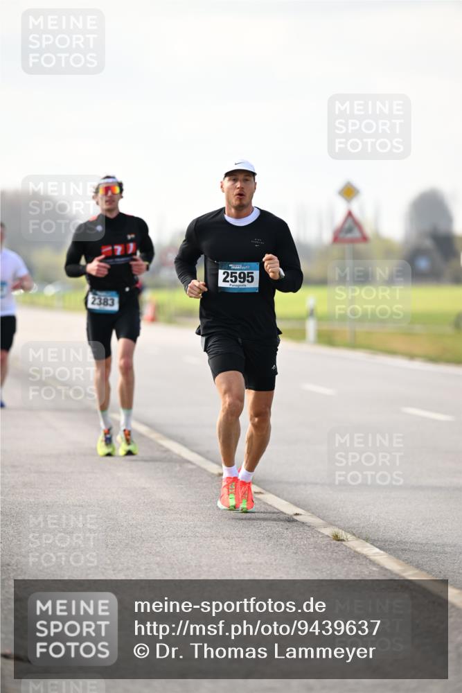 12.04.2026 - 45. Internationalen Wilhelmsburger Insellauf Dr. Thomas Lammeyer http://msf.ph/oto/9439637 12.04.2026 10:02:03 Laufen 2383, 2595 meine-sportfotos.de