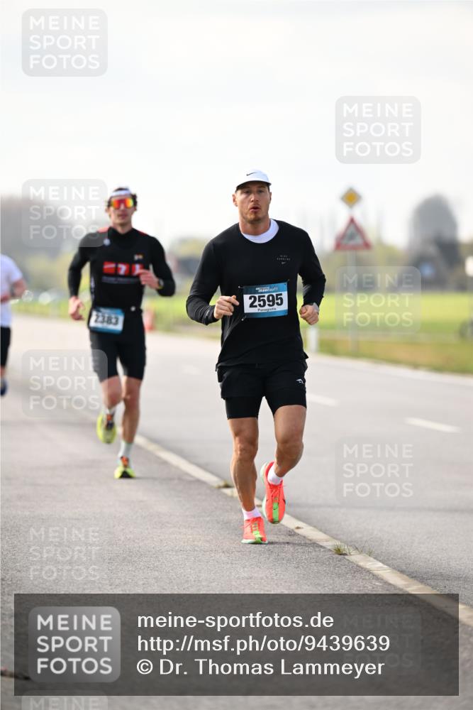 12.04.2026 - 45. Internationalen Wilhelmsburger Insellauf Dr. Thomas Lammeyer http://msf.ph/oto/9439639 12.04.2026 10:02:03 Laufen 2383, 2595 meine-sportfotos.de