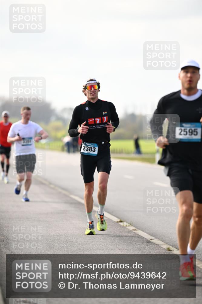12.04.2026 - 45. Internationalen Wilhelmsburger Insellauf Dr. Thomas Lammeyer http://msf.ph/oto/9439642 12.04.2026 10:02:05 Laufen 2383, 2595 meine-sportfotos.de