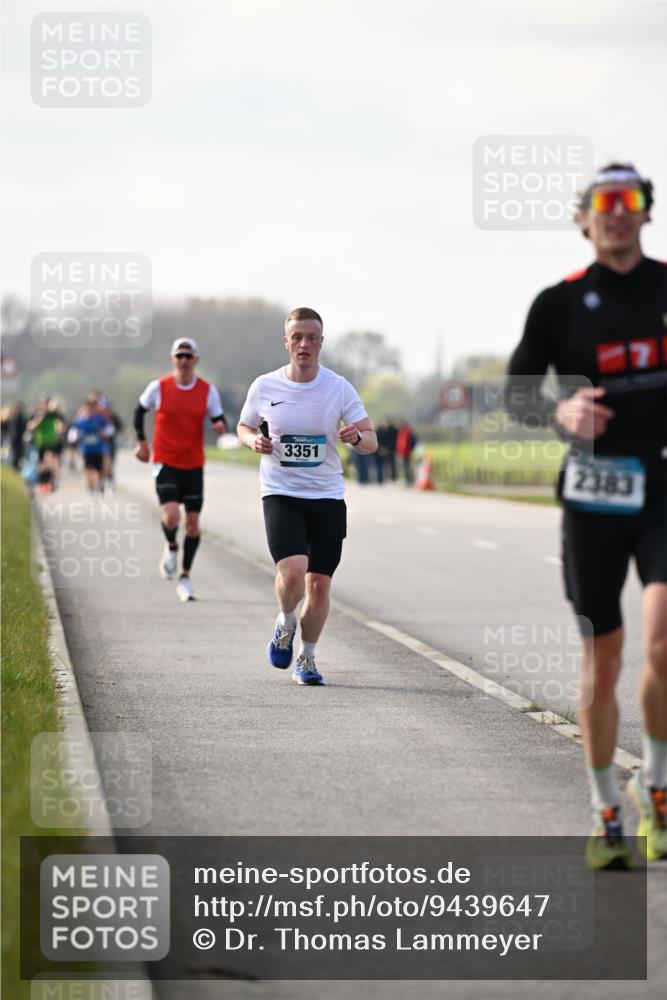12.04.2026 - 45. Internationalen Wilhelmsburger Insellauf Dr. Thomas Lammeyer http://msf.ph/oto/9439647 12.04.2026 10:02:06 Laufen 3351, 2383 meine-sportfotos.de