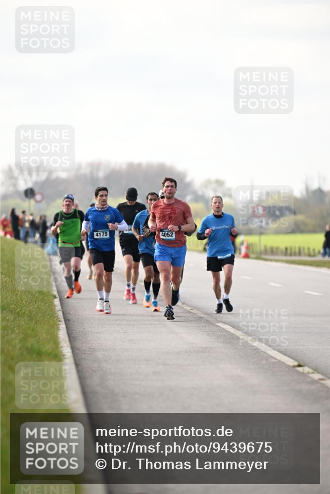 12.04.2026 - 45. Internationalen Wilhelmsburger Insellauf Dr. Thomas Lammeyer http://msf.ph/oto/9439675 12.04.2026 10:02:21 Laufen 4175, 4052 meine-sportfotos.de